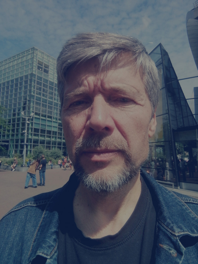 Vidmantas Jažauskas Prie van Gogo muziejaus